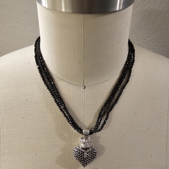 Black Spinel Necklace w/ Crowned Heart - Picture 2 of 9